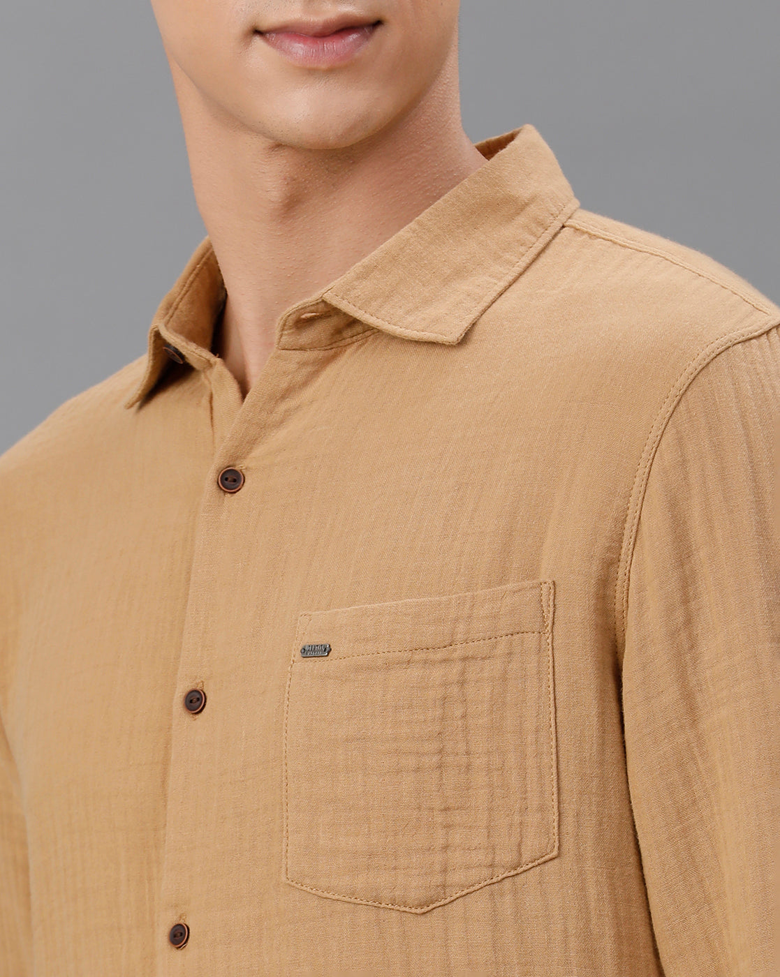 IDENTITI Men Slim Fit Regular Collar Solid Shirt In Khaki.