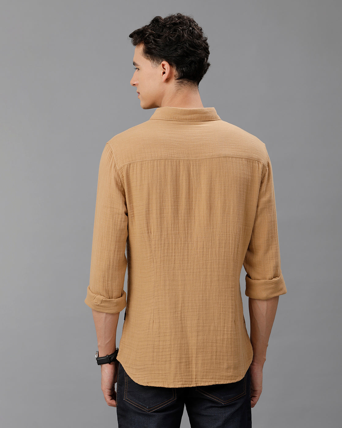 IDENTITI Men Slim Fit Regular Collar Solid Shirt In Khaki.