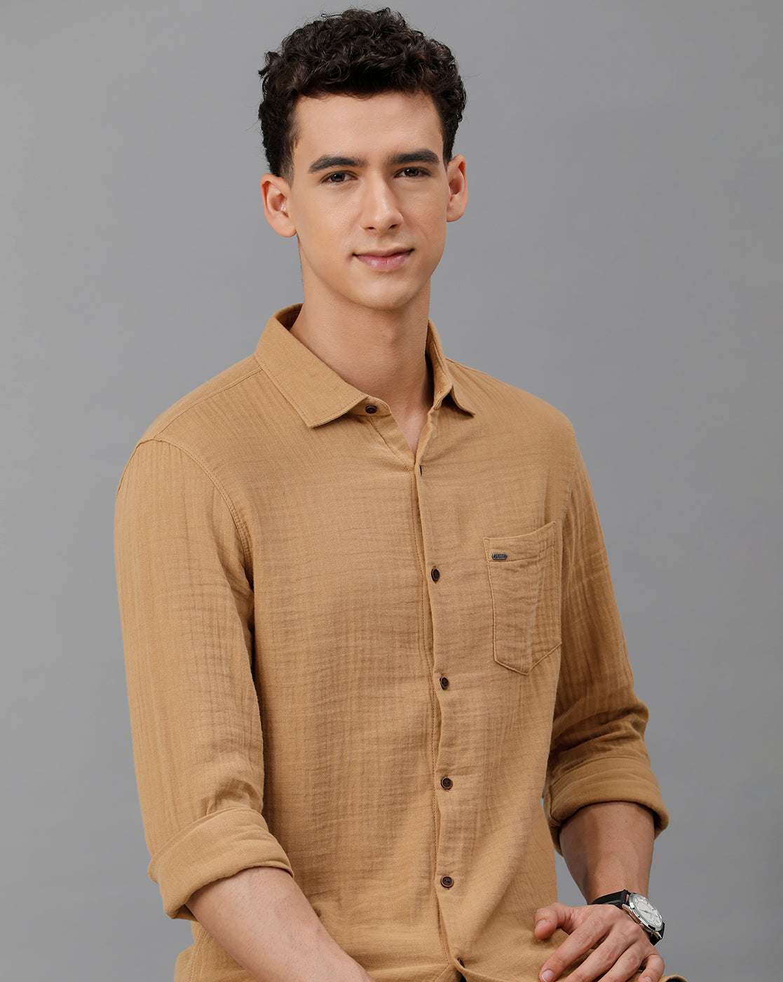 IDENTITI Men Slim Fit Regular Collar Solid Shirt In Khaki.