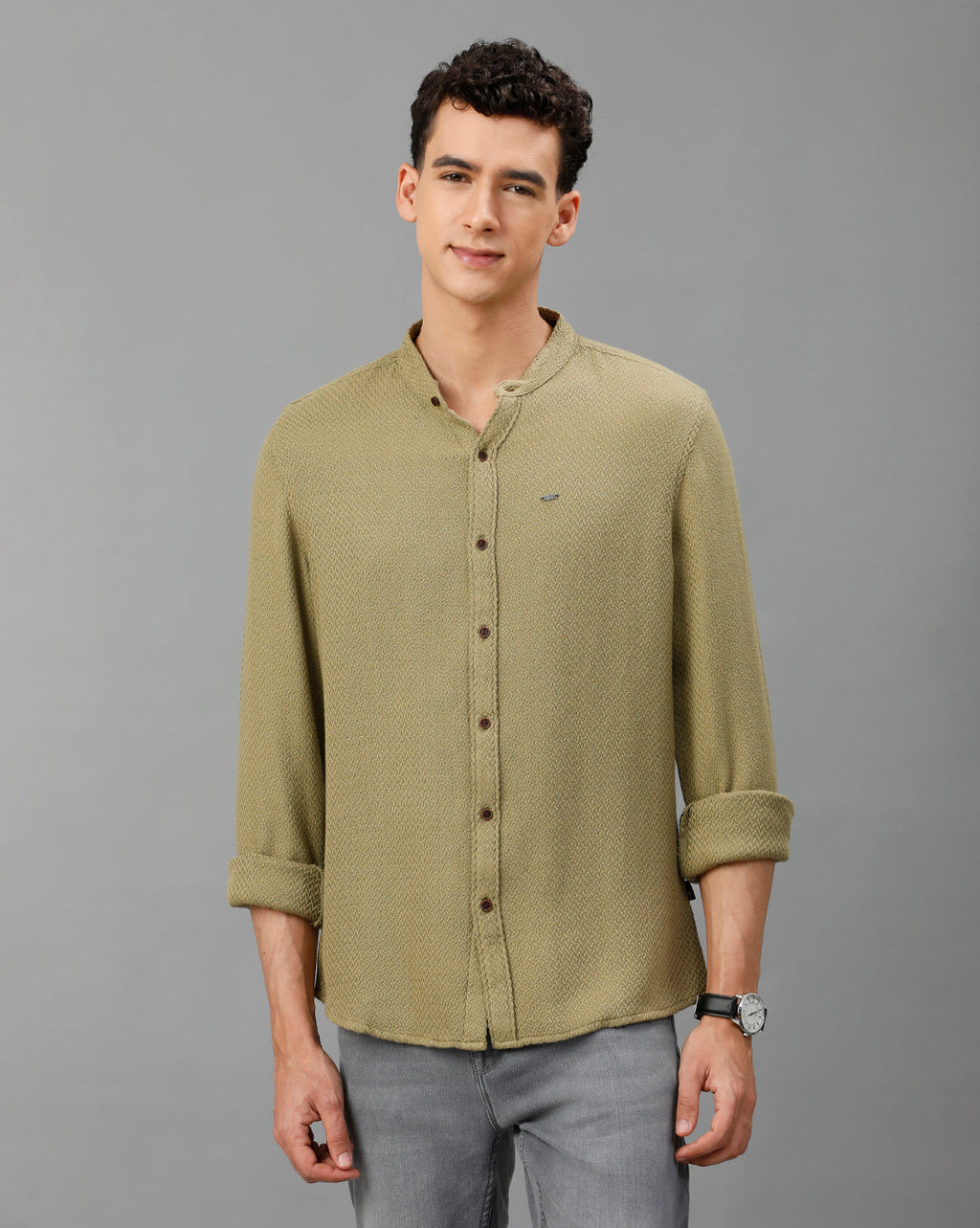 IDENTITI Men Slim Fit Mandarin Collar Solid Plain Shirt In Light Green.