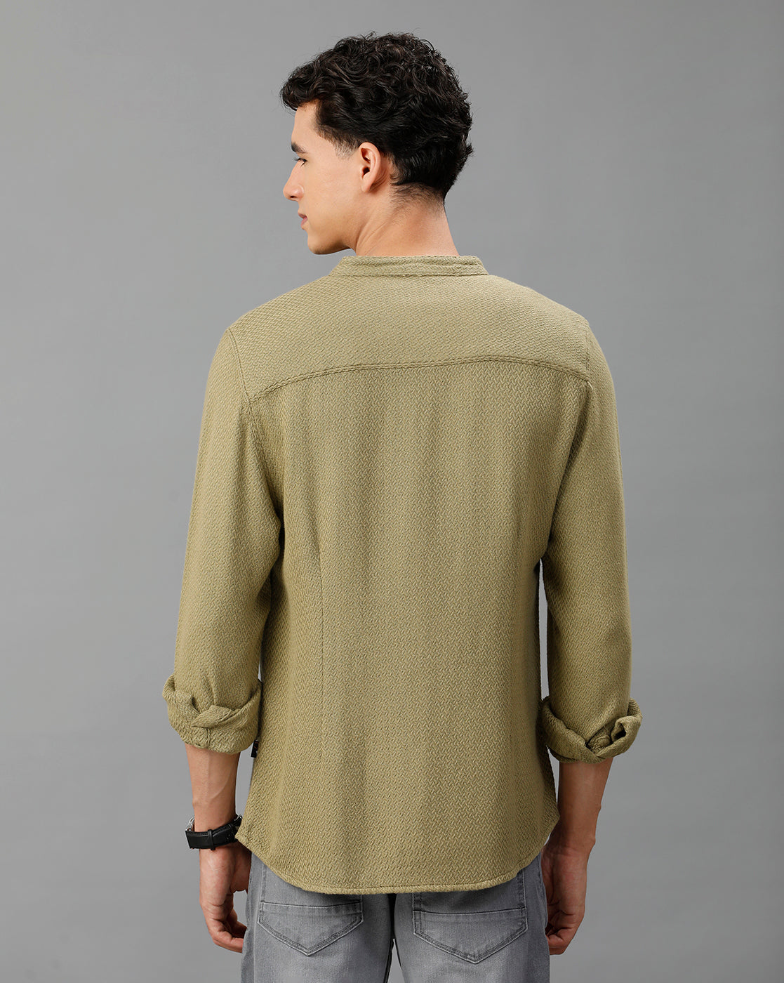 IDENTITI Men Slim Fit Mandarin Collar Solid Plain Shirt In Light Green.