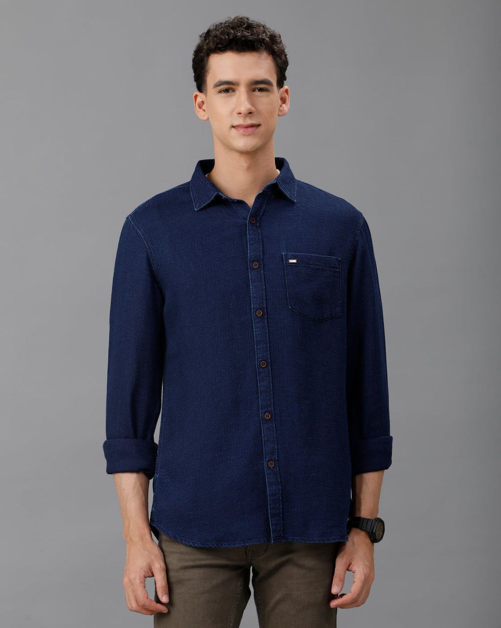 IDENTITI Men Slim Fit Regular Collar Solid Shirt In Color - Indigo Color.
