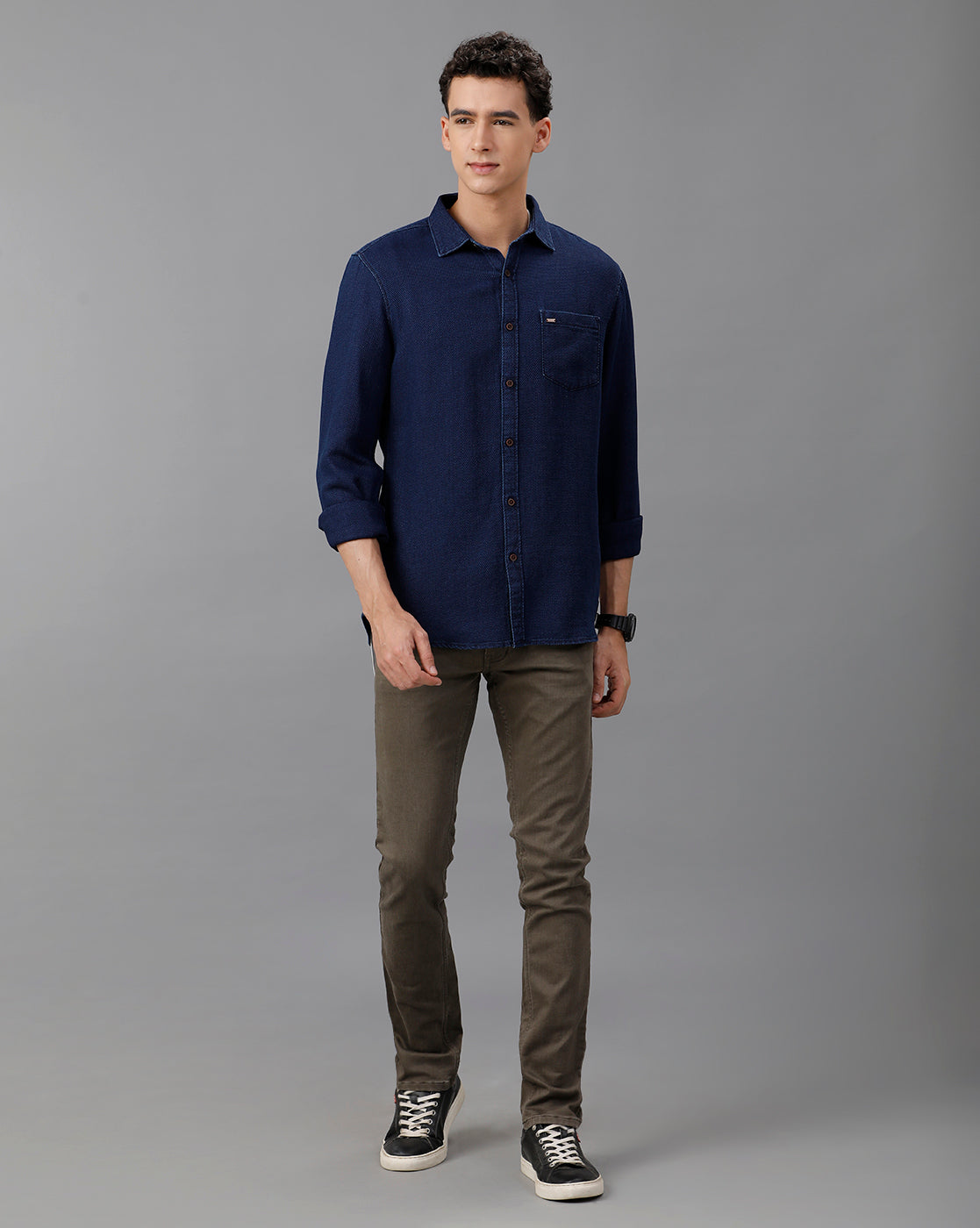 IDENTITI Men Slim Fit Regular Collar Solid Shirt In Color - Indigo Color.