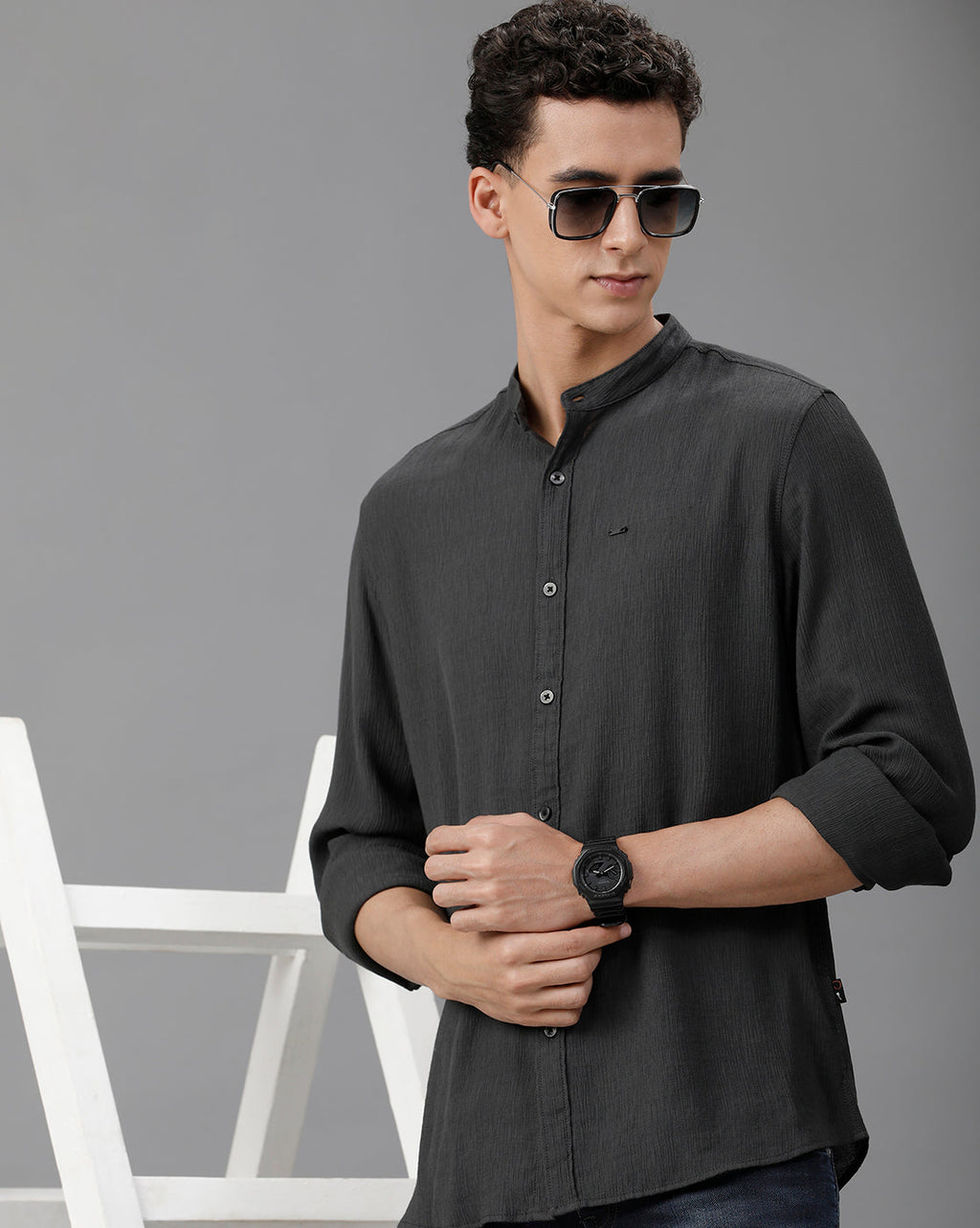 IDENTITI Men Slim Fit Mandarin Collar Solid Shirt In Grey.