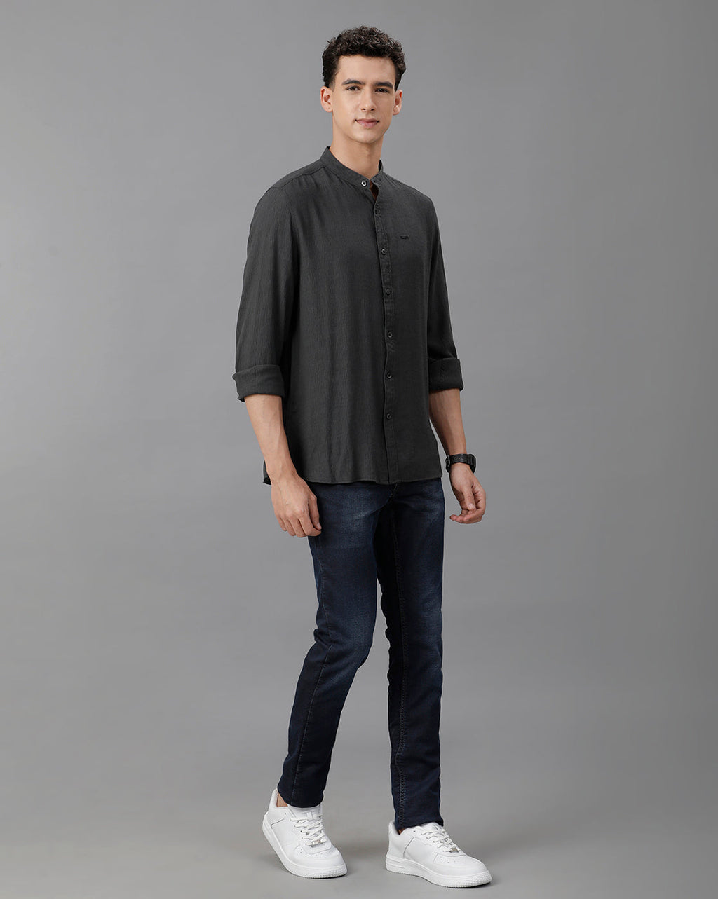IDENTITI Men Slim Fit Mandarin Collar Solid Shirt In Grey.