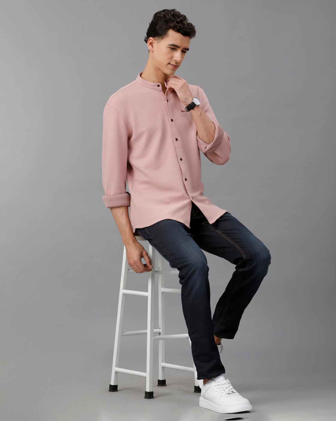 IDENTITI Men Slim Fit Mandarin Collar Solid Knit Shirt In Onion