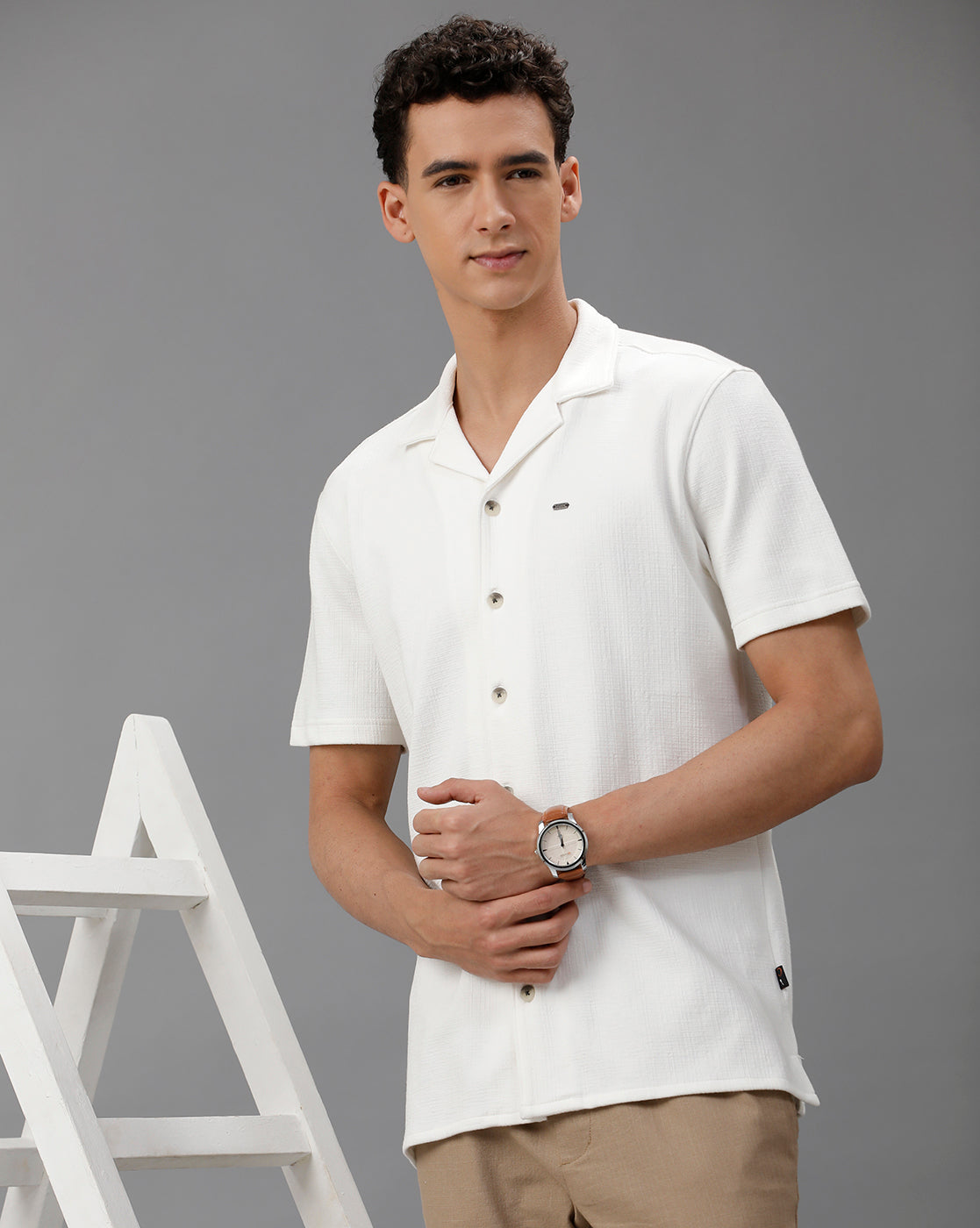 IDENTITI Men Slim Fit Cuban Collar Solid Knit Shirt In White.