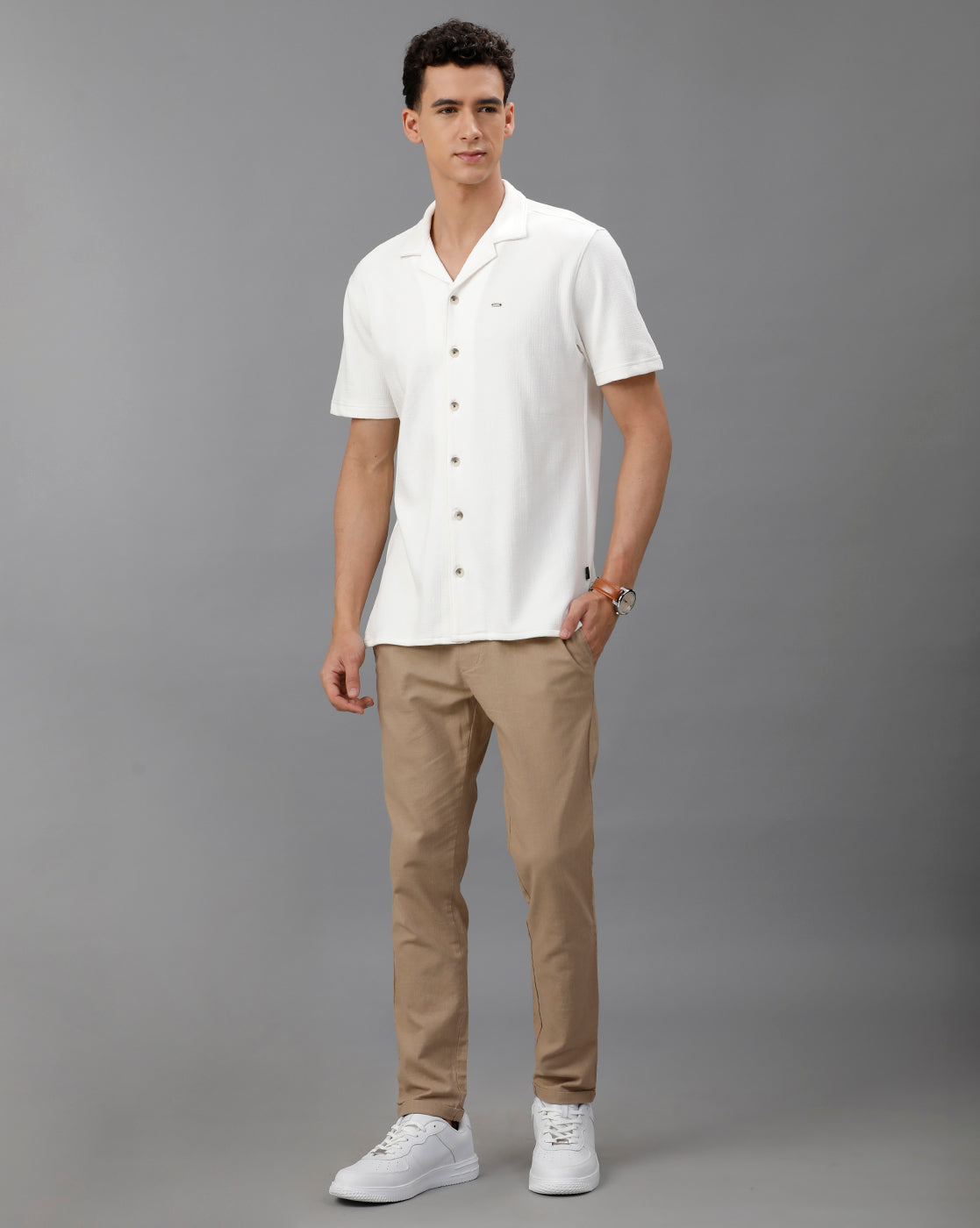 IDENTITI Men Slim Fit Cuban Collar Solid Knit Shirt In White.