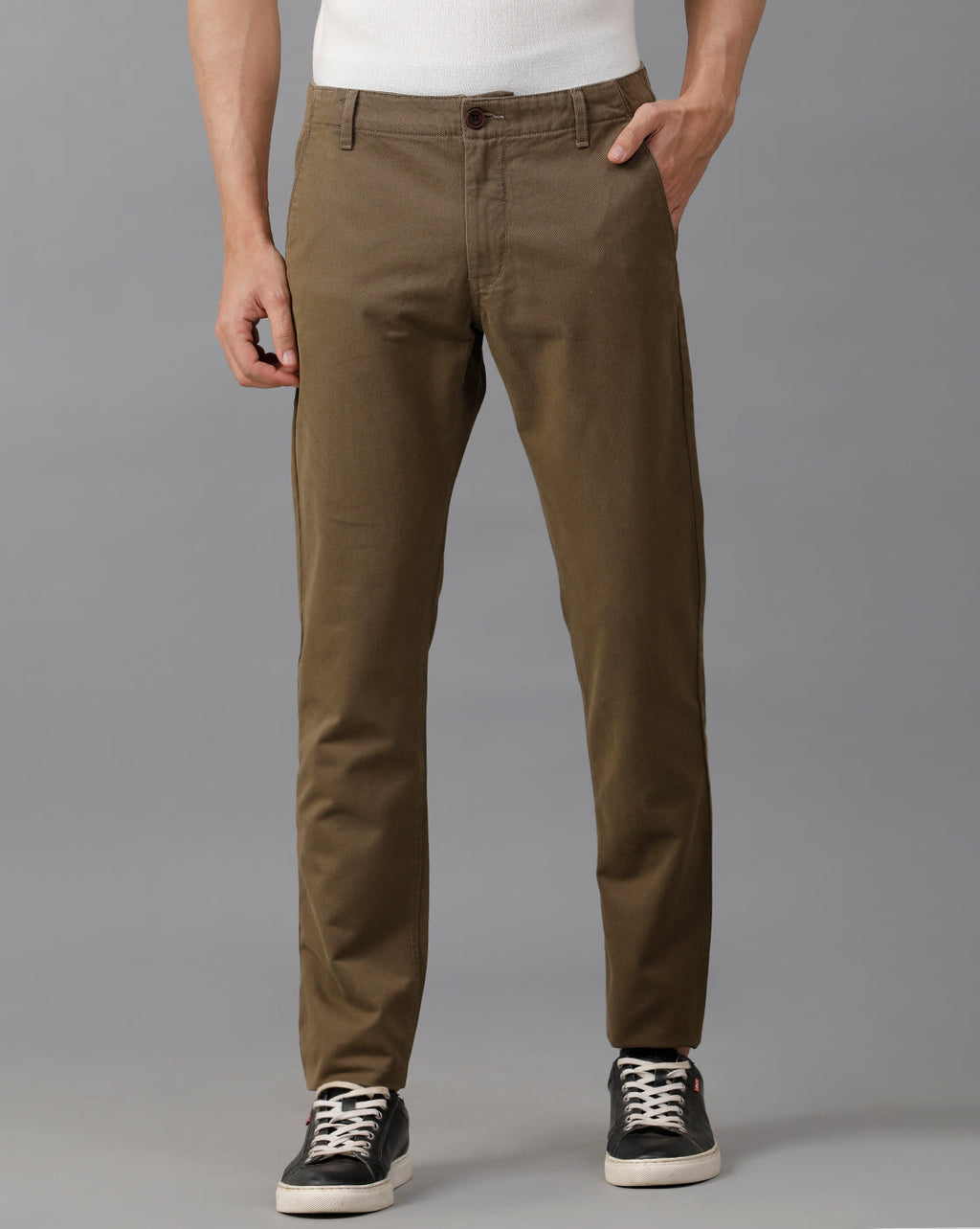 IDENTITI Men Slim Fit Trouser In Brown.