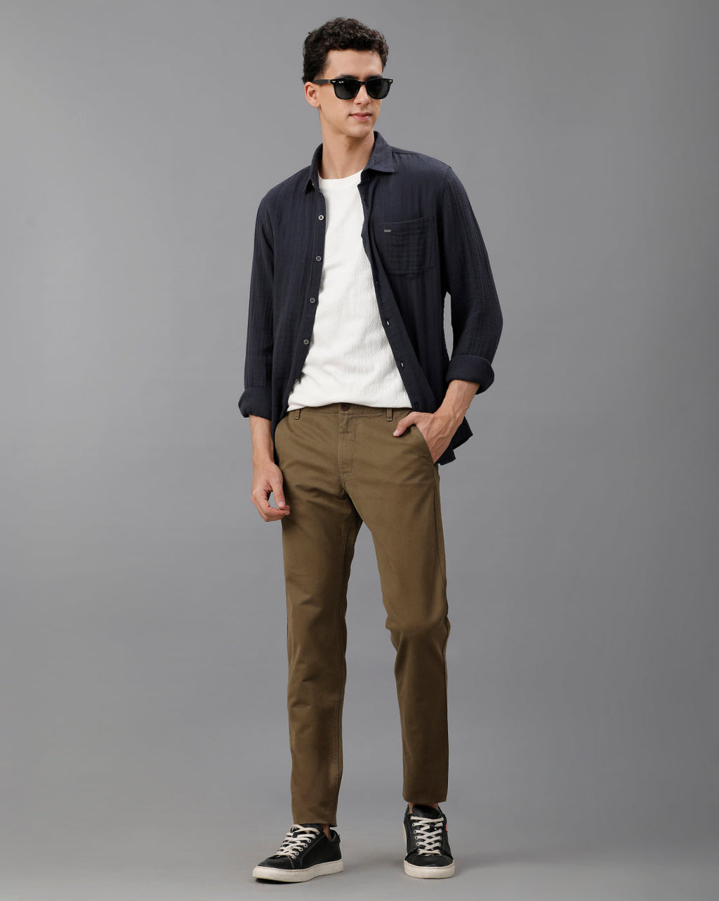 IDENTITI Men Slim Fit Trouser In Brown.