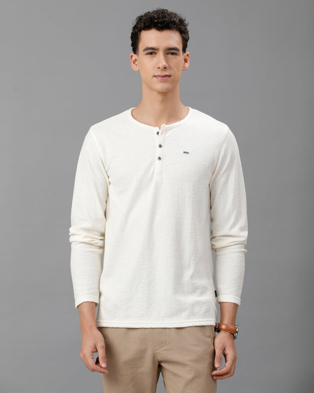 IDENTITI Men Slim Fit Round Neck Solid T-Shirt In Ecru.